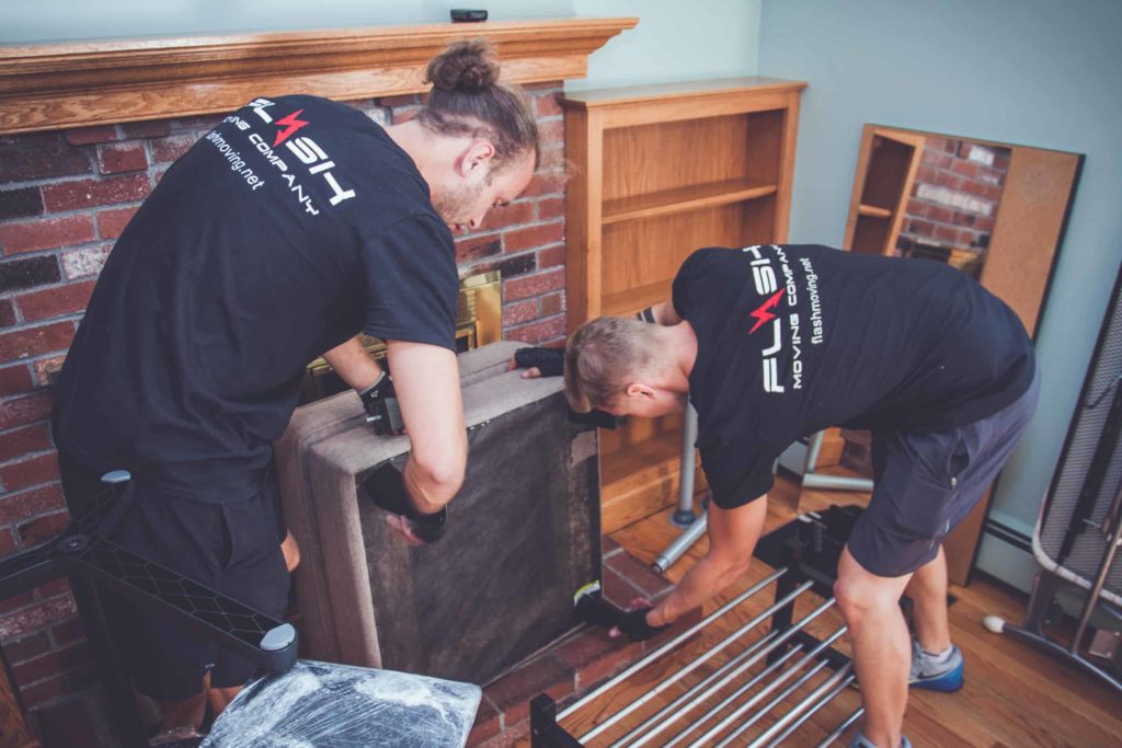 How much to tip movers in Boston