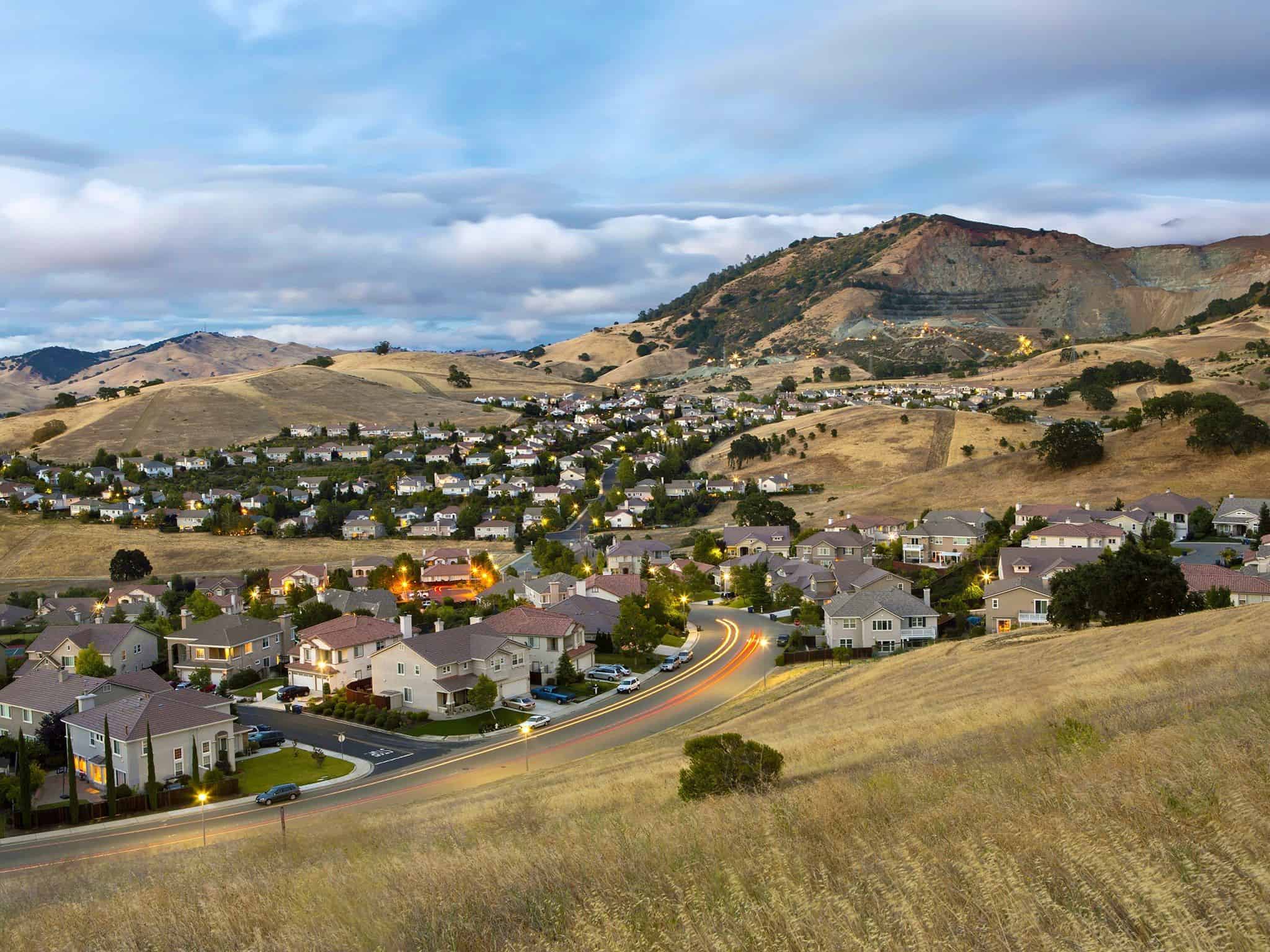 Relocation Rural Moving to a Rural Paradise: Perspectives, Advantages, and Challenges of ...