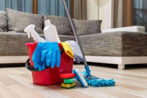 Cleaning essentials for a move, packing cleaning supplies, Flash Moving