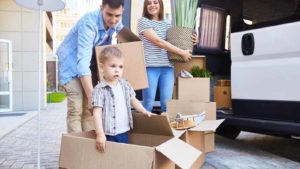 Packing boxes for a move, Flash Moving